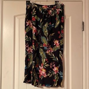 Millenium tropical shirt/capri set.